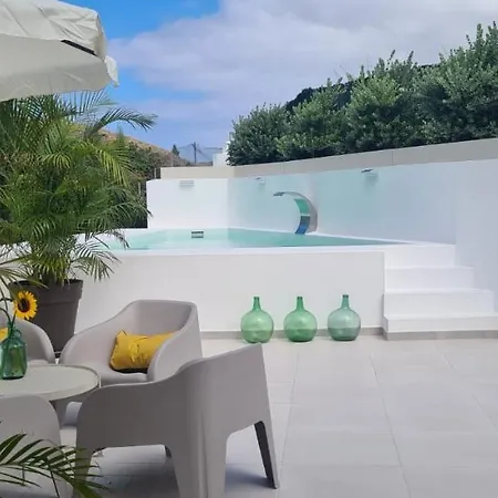 Holiday home Bayton House