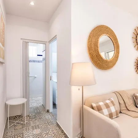 Holiday home Bayton House